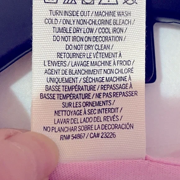 PINK Victoria’s Secrets T-Shirt with Pocket Size Large NWT - Picture 4 of 5